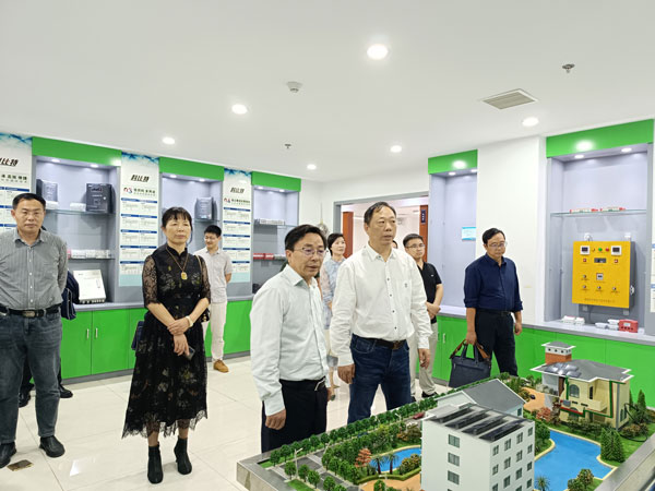 湖南省政协副主席、民建湖南省委会主委赖明勇莅临乐动在线注册走访调研